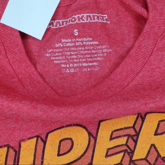 Mario Kart Super Mario Graphic T - Picture 4 of 5